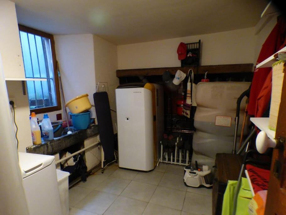 Maison Familiale Pour 8 Saint-Aventin Kültér fotó